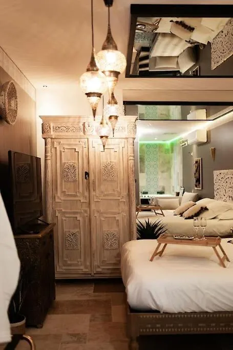 Love Room 1001 Nuits & Balneo Saint-Rambert-dʼAlbon Frankreich